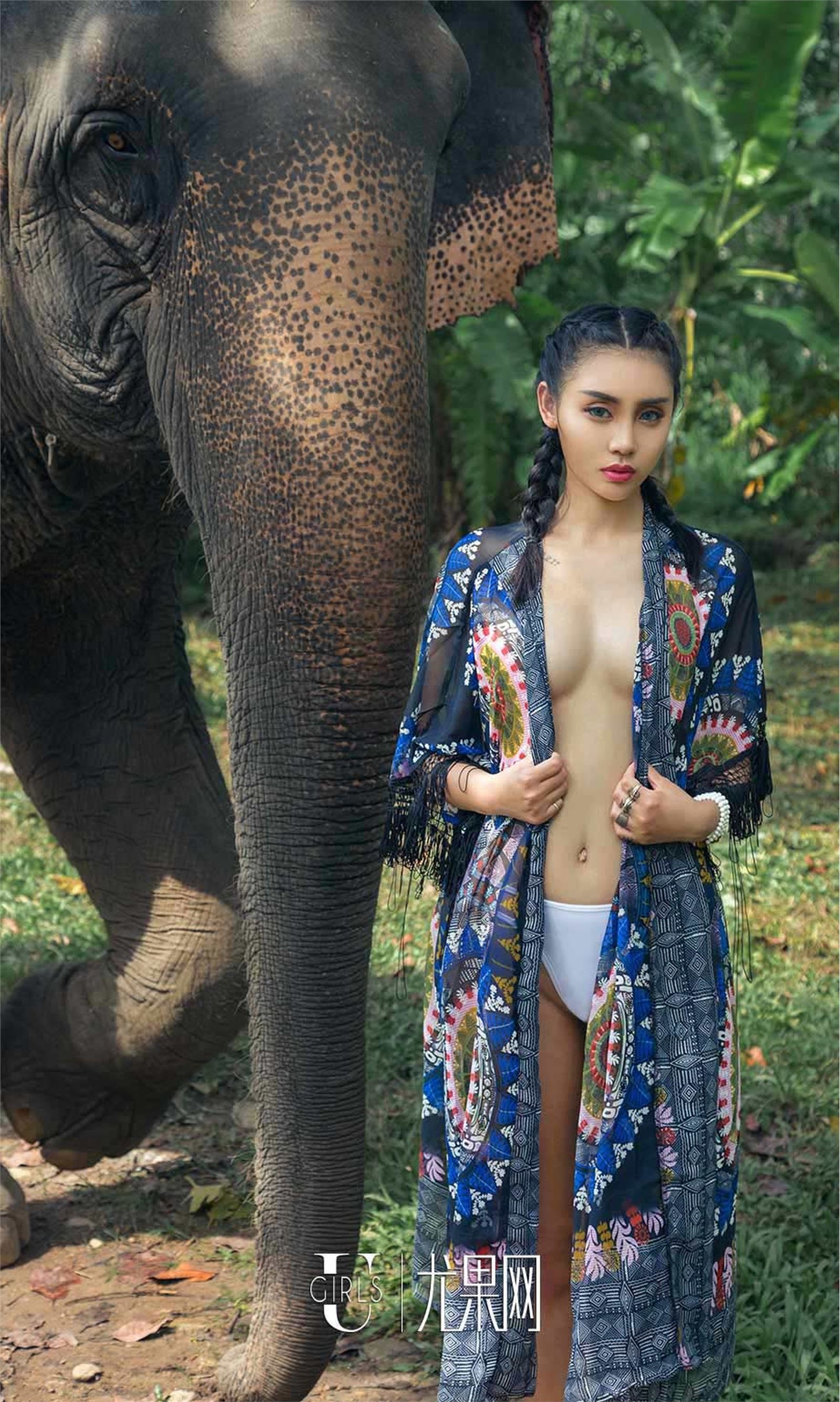 [爱尤物]2018APP NO.1121 尤菲儿一冷血美人